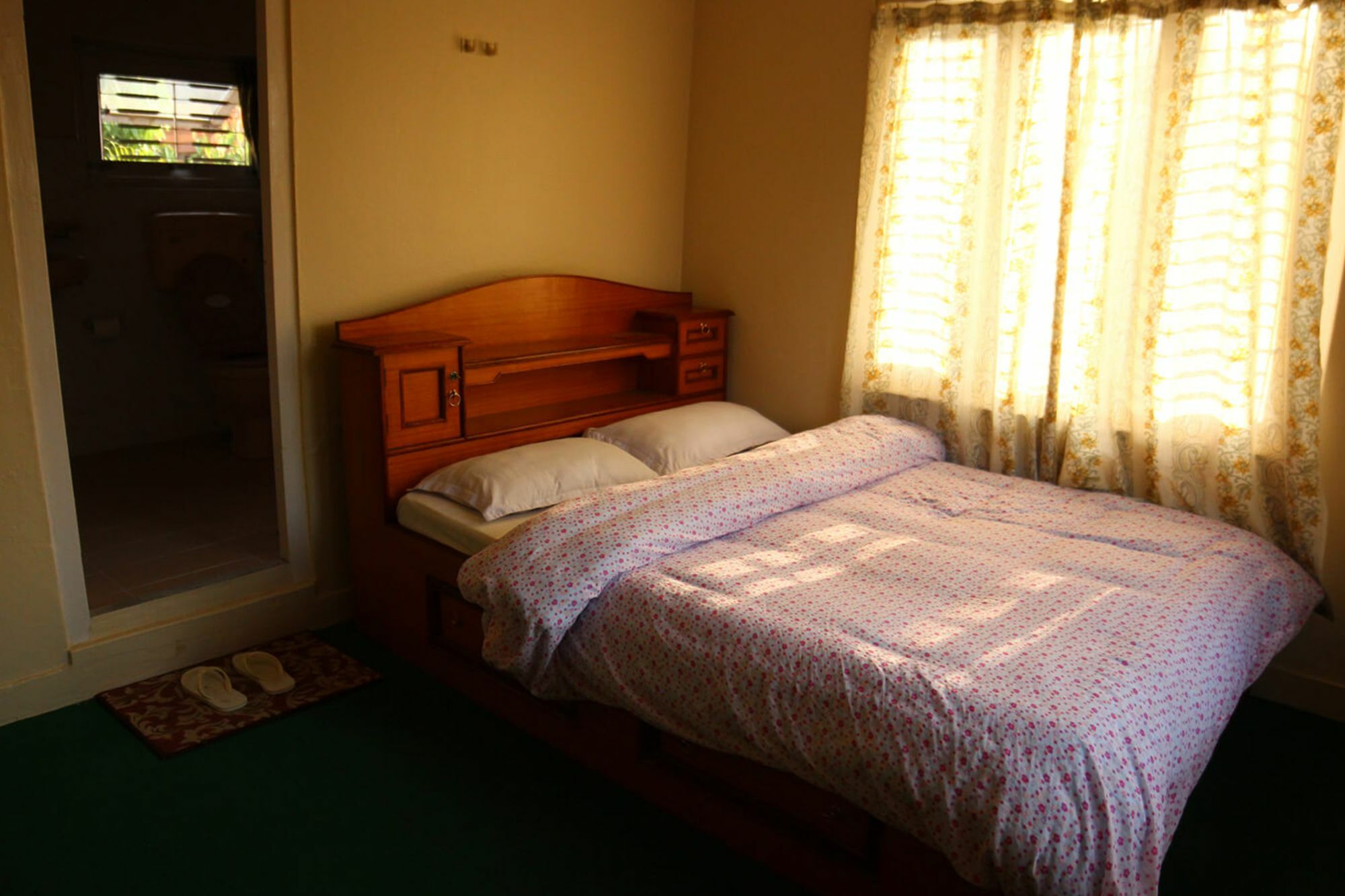 New Tourist Guest House Pokhara Extérieur photo