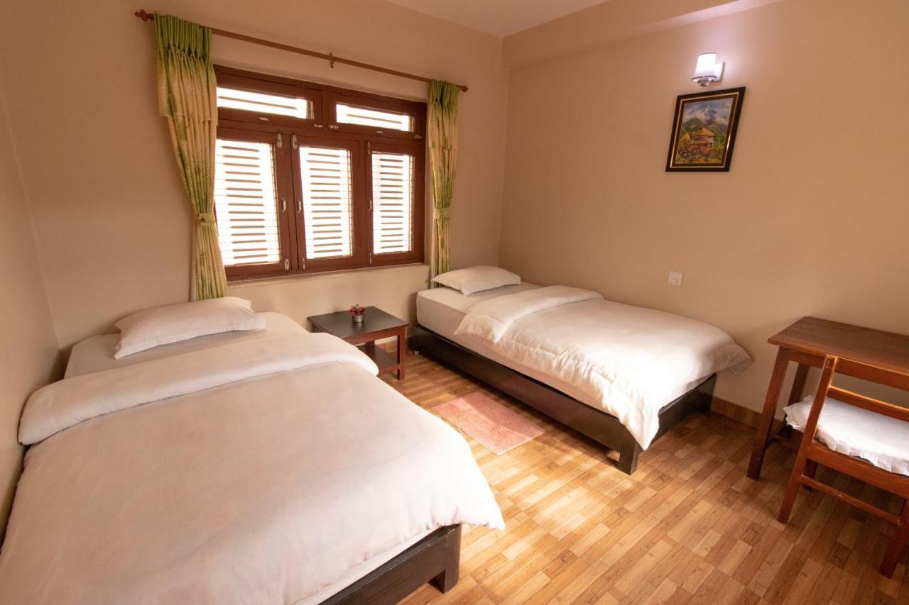 New Tourist Guest House Pokhara Extérieur photo